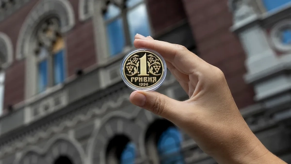 Срібна гривня: ювілейна монета та її унікальний тираж