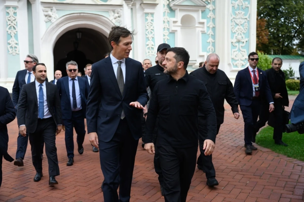 Зеленський та Трамп: деталі переговорів у Києві 41 Зеленський та Трамп: деталі переговорів у Києві 39