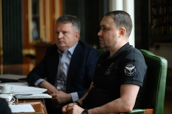 Зеленський готовий до зустрічі з представниками Байдена 10 Зеленський готовий до зустрічі з представниками Байдена 8