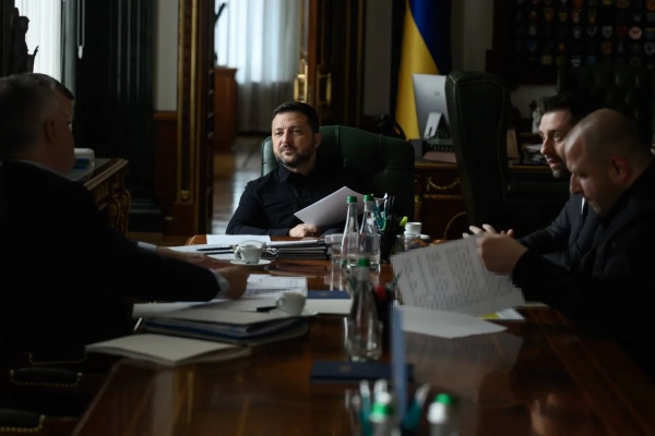 Зеленський готовий до зустрічі з представниками Байдена 7
